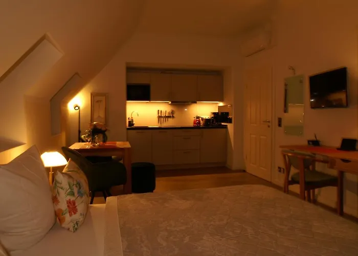 Zur Schoenen Aussicht